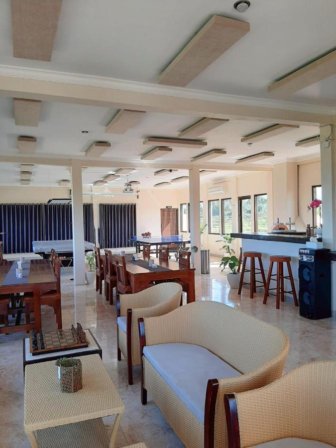 Апарт отель Medewi Manor Airsatang Экстерьер фото